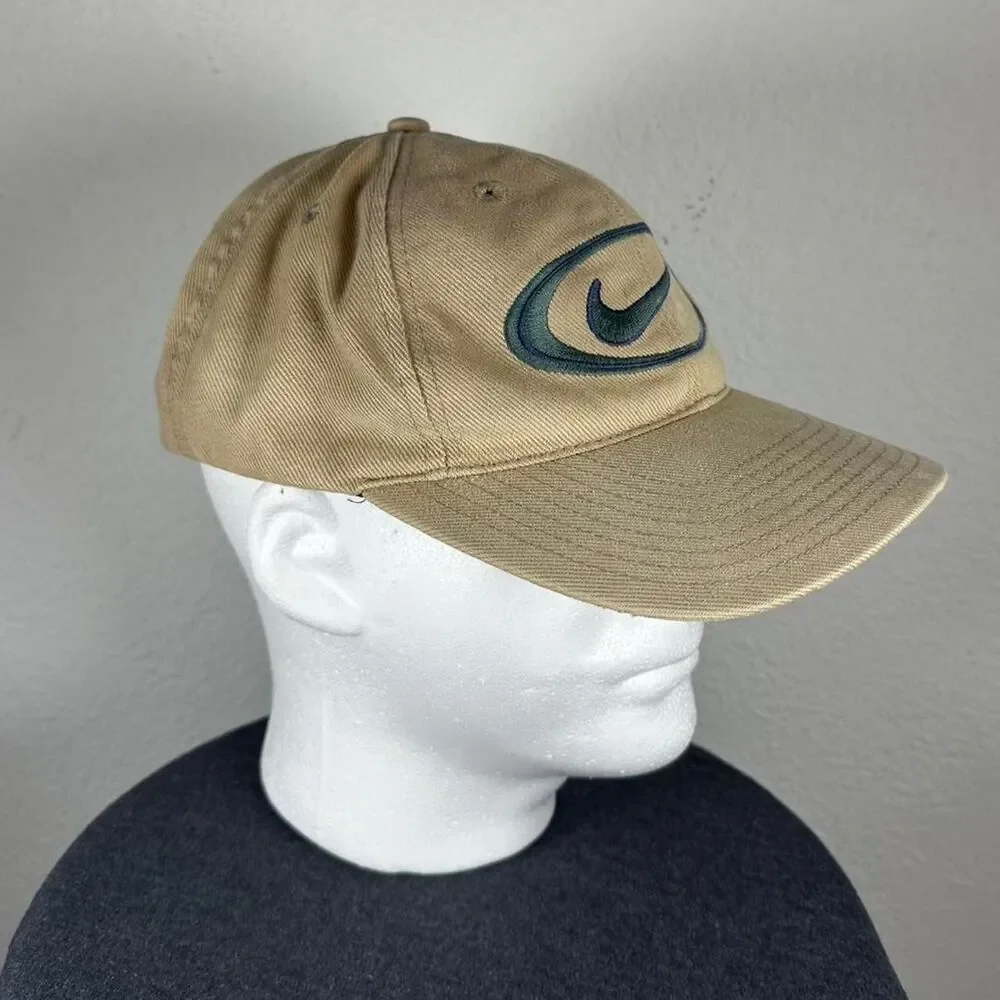 Vintage Nike Men's Tan and Cream Hat